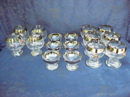 16 Elegantes Vasos IG Antiguo Alemán Soplado A Mano Con Bisel De Platino