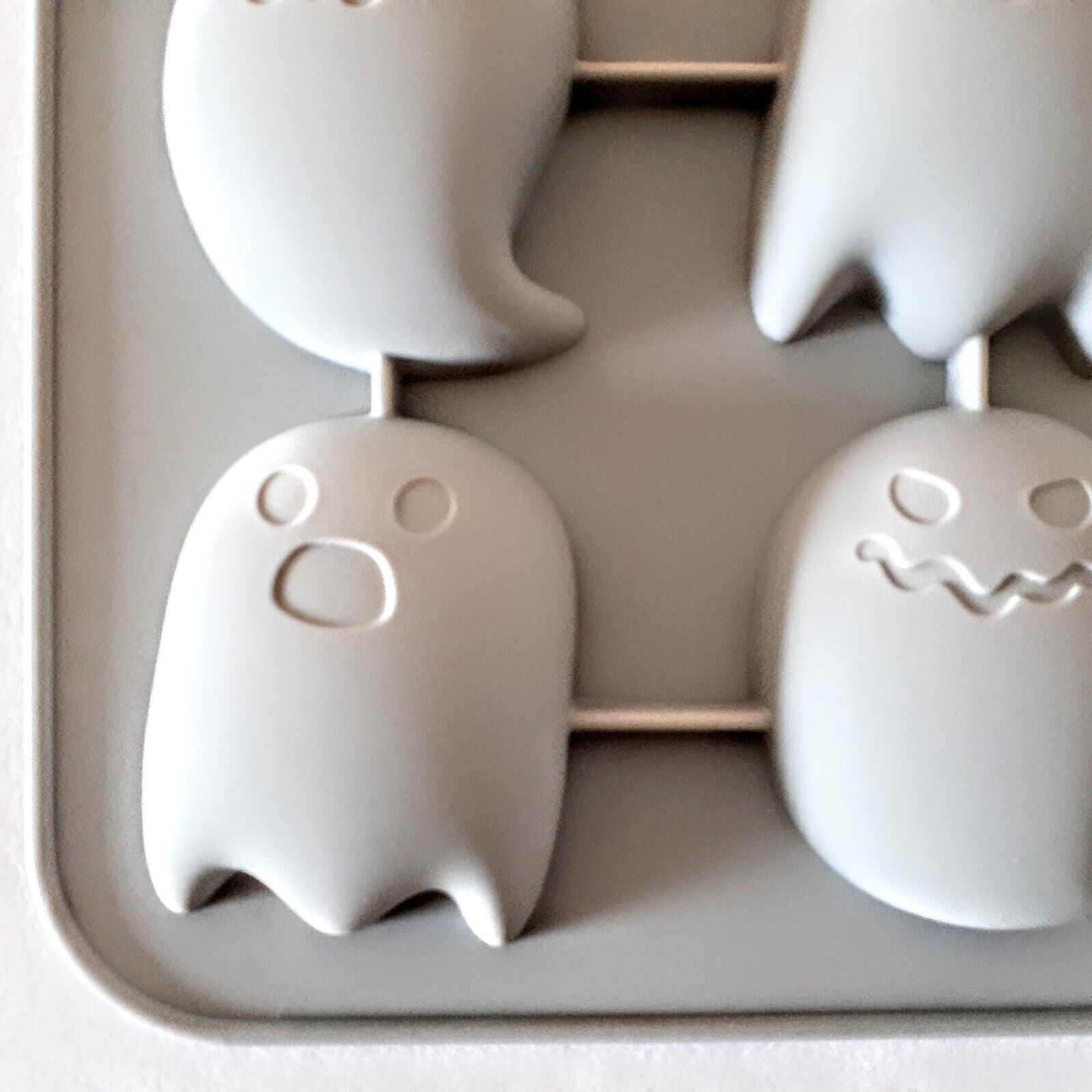 Pompotops Up to 50% off! Halloween 6-piece Cake Mould Silicone