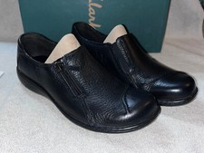 NIB Clark's tumbled leather zip slip on- Maggilyn- black size 6