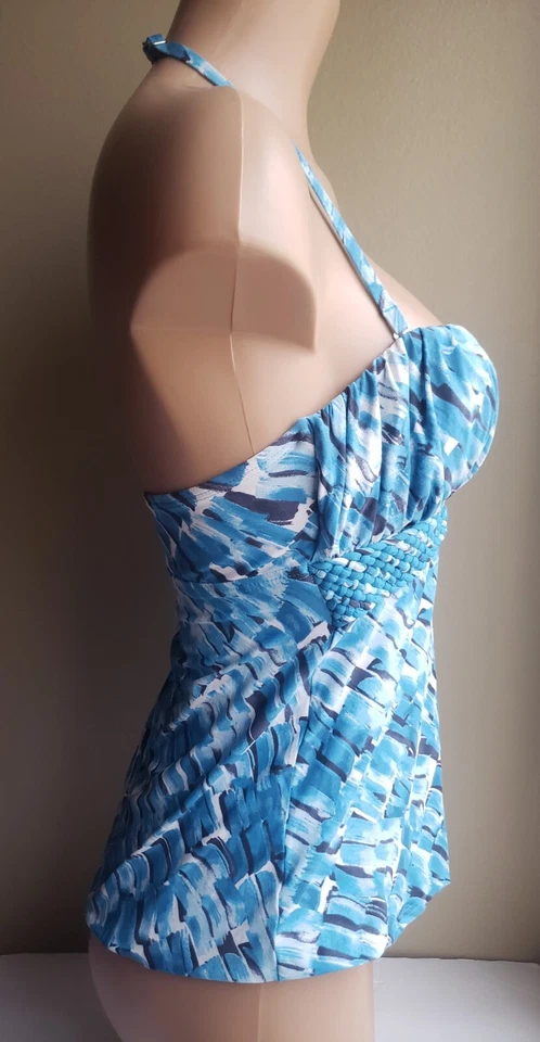 Camiseta tankini Perry Ellis talla mediana Foto 4 de 4