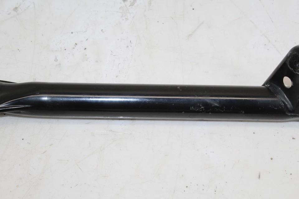 Conjunto de suporte de torre de apoio de suspensão dianteiro Cadillac CT4 2020-2022 fabricante de equipamento original - Imagem 3 de 4