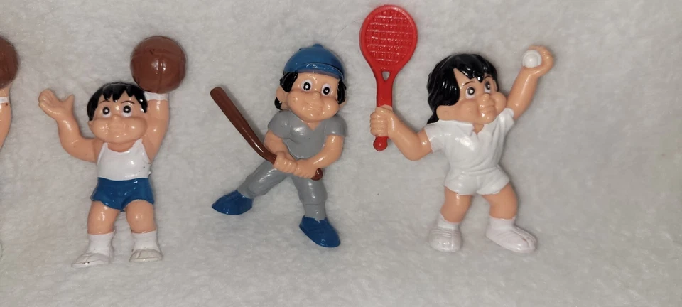 Lote de 5 figuras vintage 1983 Sport-Billy PVC béisbol, baloncesto, karate, tenis Foto 3 de 4