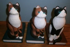 Hallmark Crowning Touch Set of Three Cat Bookends