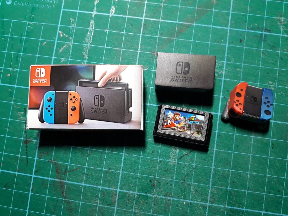 専用ページ　ニンテンドーSwitch mini NINTENDO SWITCH. Miniature Console With Box and Controllers