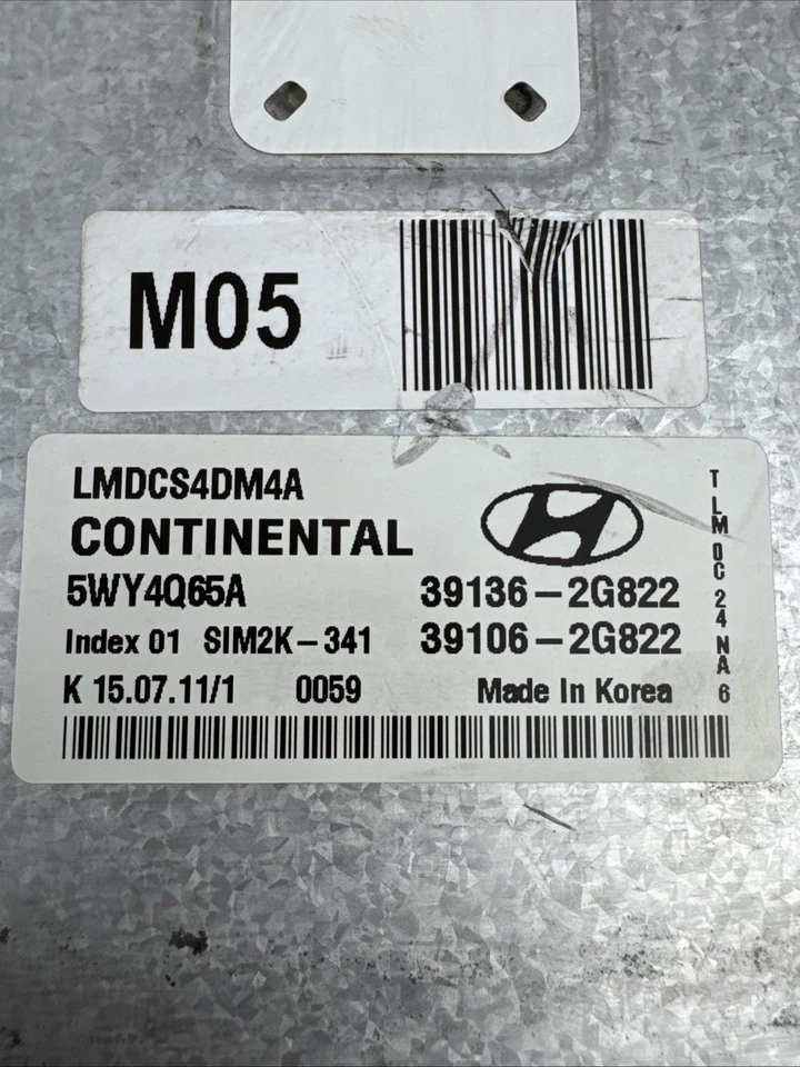 2010 Hyundai Tucson 2.4 Engine Control Unit ECM 39136-2G822 - Imagem 2 de 4