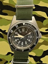 RARE BENRUS TYPE II CLASS B MIL-W-50717 MILITARY MENS DIVE WATCH 