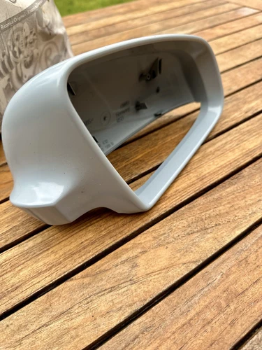 Right wing mirror cap Audi A3 04-08 / A4 01-08 8E0857508B GRU New genuine Audi