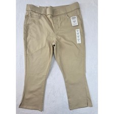 Signature Levi Strauss Capri Womens 14 Tan New Totally Shaping Pull-On Slimming