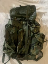 US MILITARY LIGHT WEIGHT PACK / RUCKSACK / BACKPACK