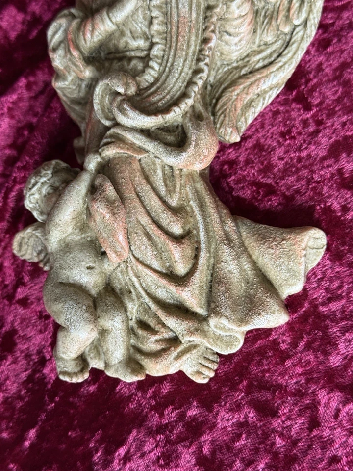 Hermoso aplique de pared decorativo vintage con un ángel y un querubín. "8"" por 5""" Foto 4 de 4