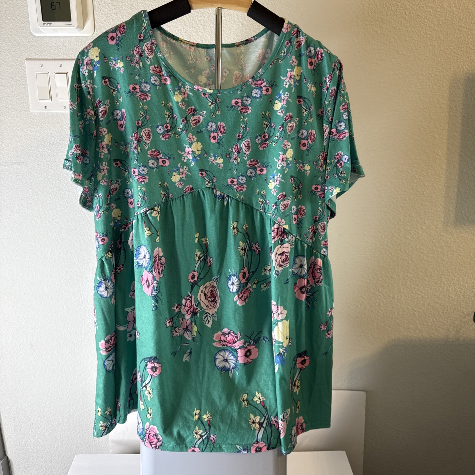 Women’s Blouse Floral Green Round Neck Size 2XL