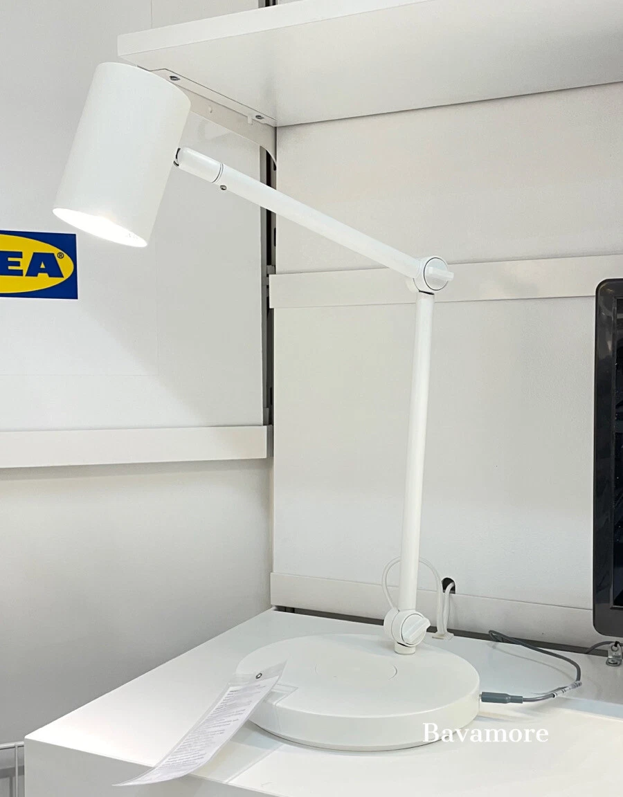 Ikea NYM NE Work lamp Table Lamp w charging and USB C port. White 26
