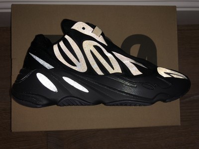 yeezy boost 700 size 5.5