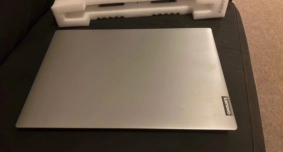 Lenovo ideapad - Image 3 of 4