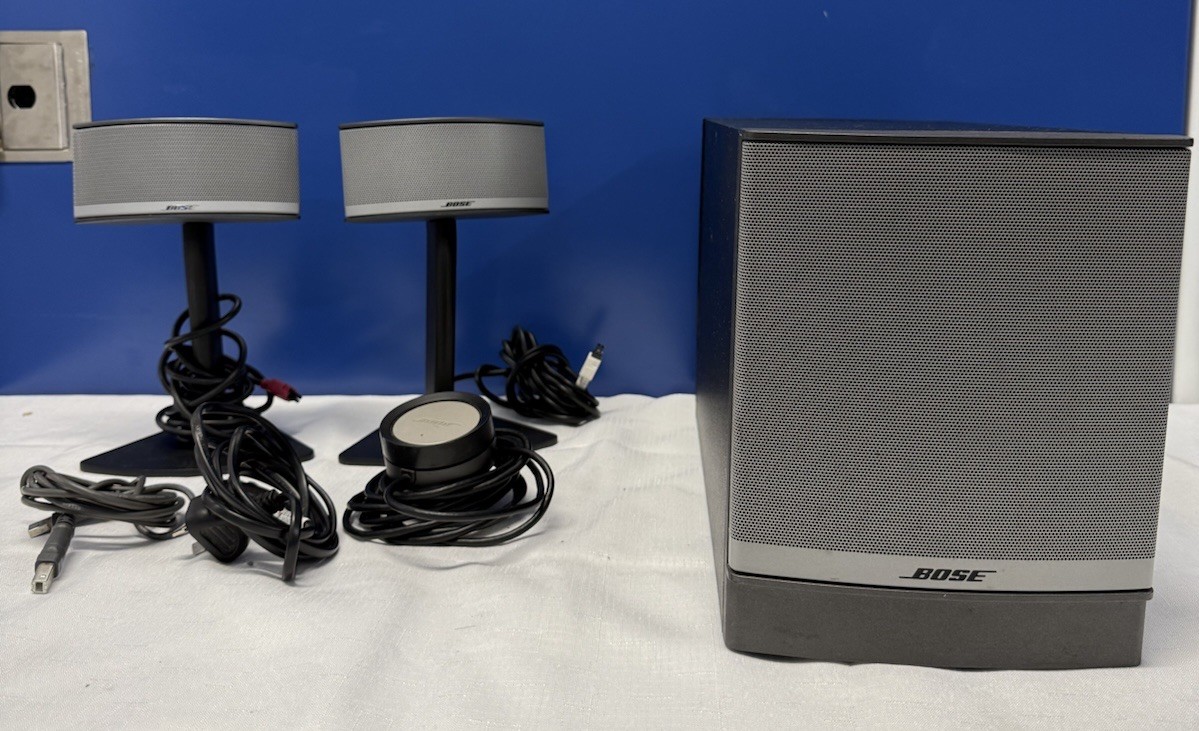 【美品】Bose Companion 5 multimedia speaker system Companion® 5 multimedia speaker system - Graphite Grey : Amazon.co