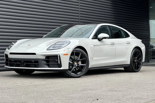 2026 PORSCHE PANAMERA