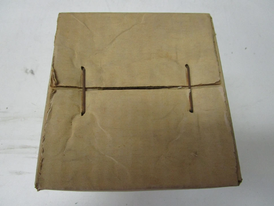 APPLETON 96T150  1-1/2" COMPRESSION RING TYPE EMT THINWALL CONNECTORS - NOS  - Image 3 of 4