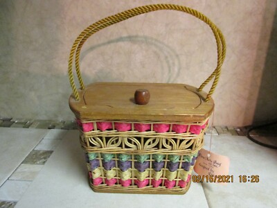 Vintage Basket Purse, Woven Purse, Sewing Basket, Picnic Basket with Rope Handle