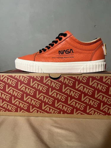 VANS NASA x Old Skool Space Voyager- Size 7 Men’s