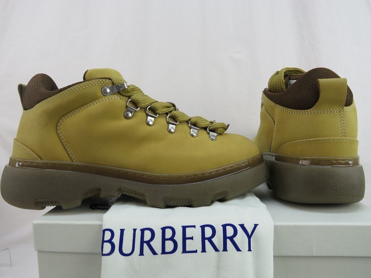 NIB BURBERRY TREK BEIGE NUBUCK LEATHER LACE HIKING BOOTS NIB BURBERRY TREK BEIGE NUBUCK LEATHER LACE HIKING BOOTS