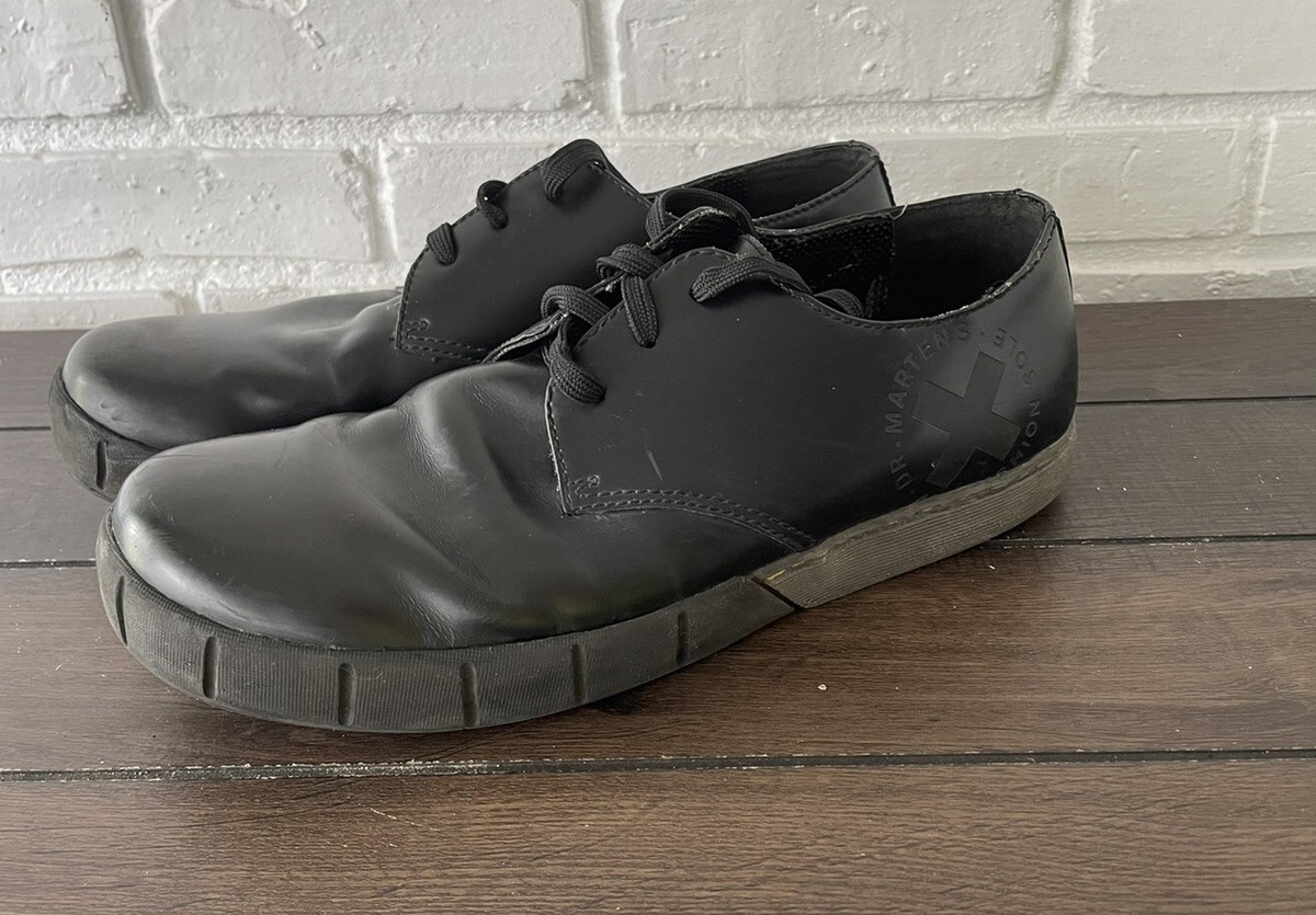 Doc Marten Bram Men\'s Black Leather Shoes, size 10, used condition, see photos Dr.Martens black leather Boots men main image 3