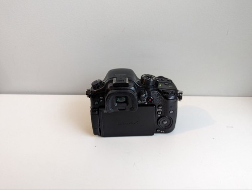 Panasonic Lumix GH4 Body (V-LOG), DMW-YAGH Interface, Charger, Two Batteries - Picture 3 of 16