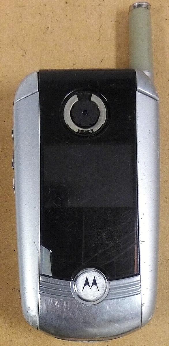 Motorola V series V710 - Silver ( U.S. Cellular ) Very Rare Flip