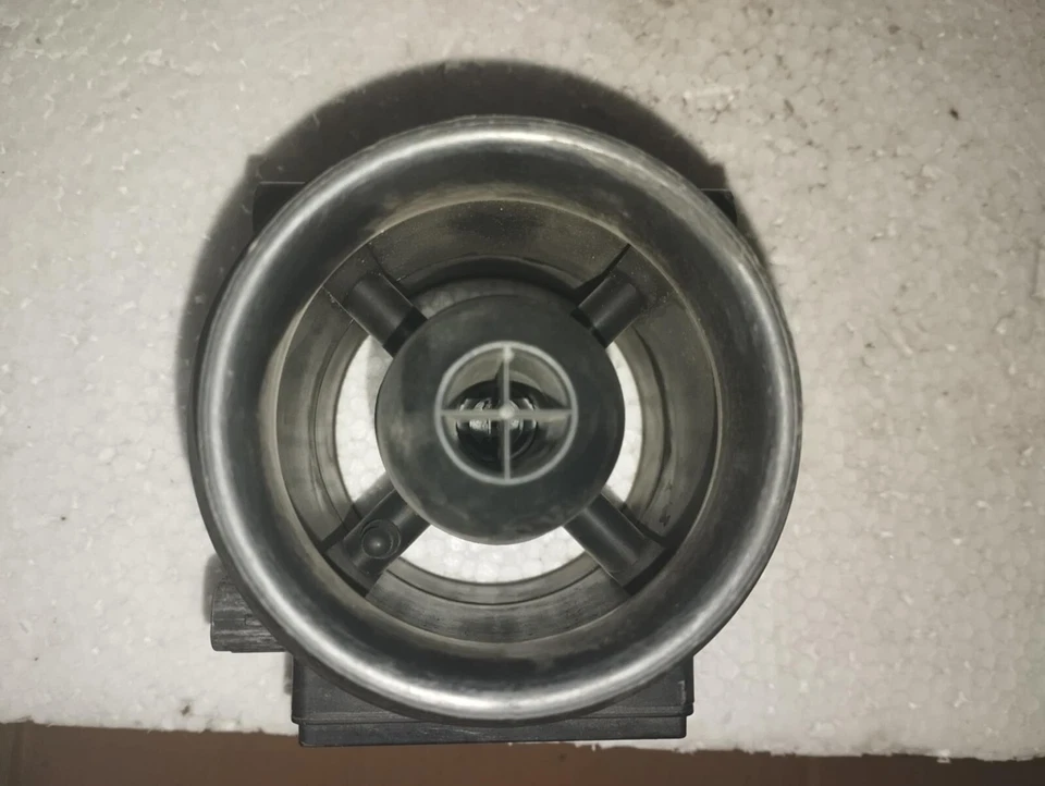 Toyota Land Cruiser Intake Airflow meter Assy FZJ73 FZJ75 FZJ80 22250-66050 - Изображение 4 из 4