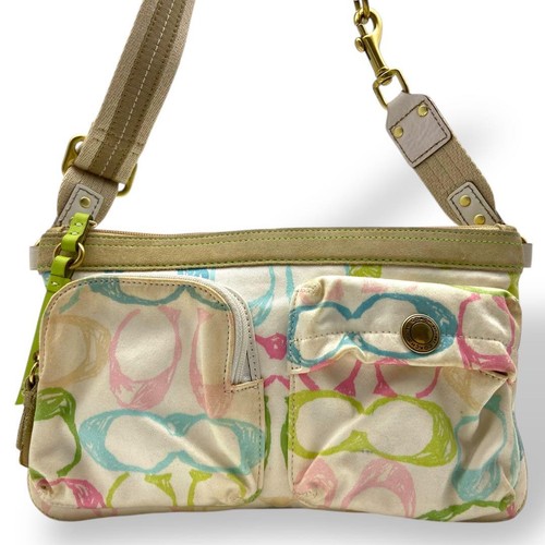 Coach Signature Canvas OneShoulder Bag White Authentic Excellent Condition - Picture 3 of 10