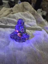 BEAUTIFUL YOOPERLITE CHAKRA MEDITATING LADY 161 GRAMS
