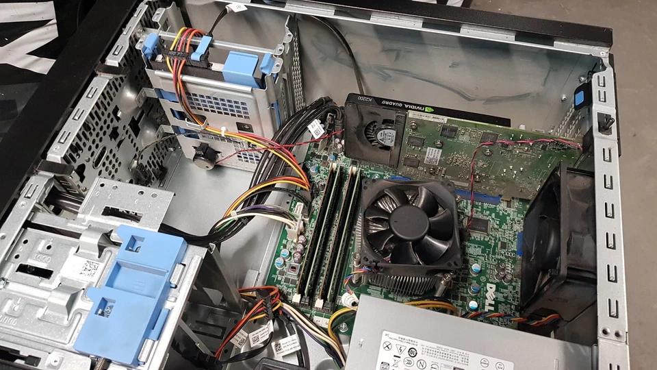 Dell precision t1700 Intel Xeon E3-1241 v3 24GB 500GB SSD NO OS Quadro k2200 - Image 4 of 4