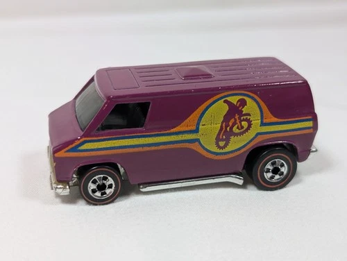 Hot Wheels Redline SUPER VAN Plum Enamel MotoX Flying Colors Nice !!