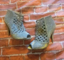 Christian Siriano For Payless Women’s Peep Toe Metallic Lattice Cutout Heels 8