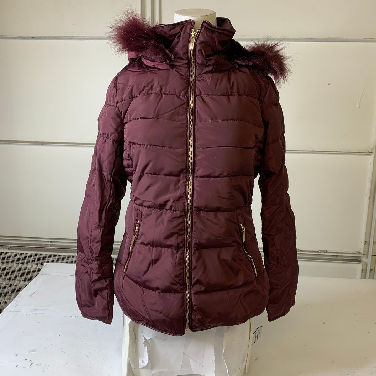 SWEET LOOK Hooded Winter Puffer Jacket Women's Size M Wine