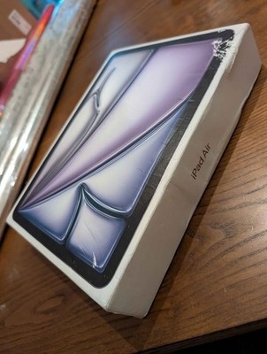 NEW IN OPEN BOX, iPad Air, 11 Inch, M3 chip (7th gen) Wi-Fi, 128GB, Space Gray