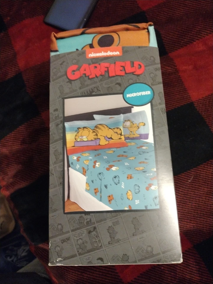 Nickleodeon GARFIELD 4pc FULL Sheet Set! 1 Fitted, 1 Flat Sheet & 2 Pillowcase - Image 2 of 4