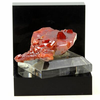 Vanadinite. 142.0 Ct. Bou Azzer Mining District, Morocco. | eBay