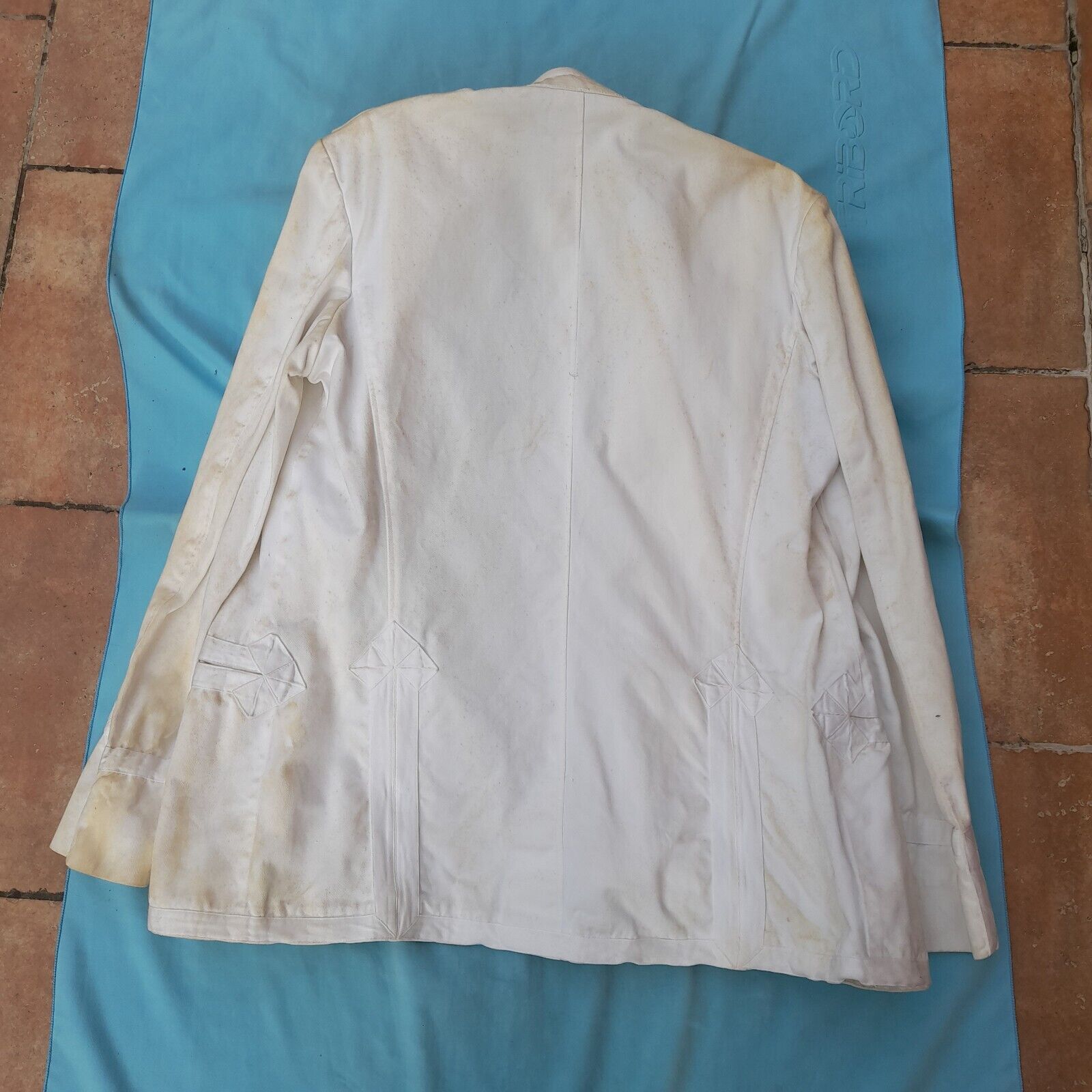 Foto 12 di 14