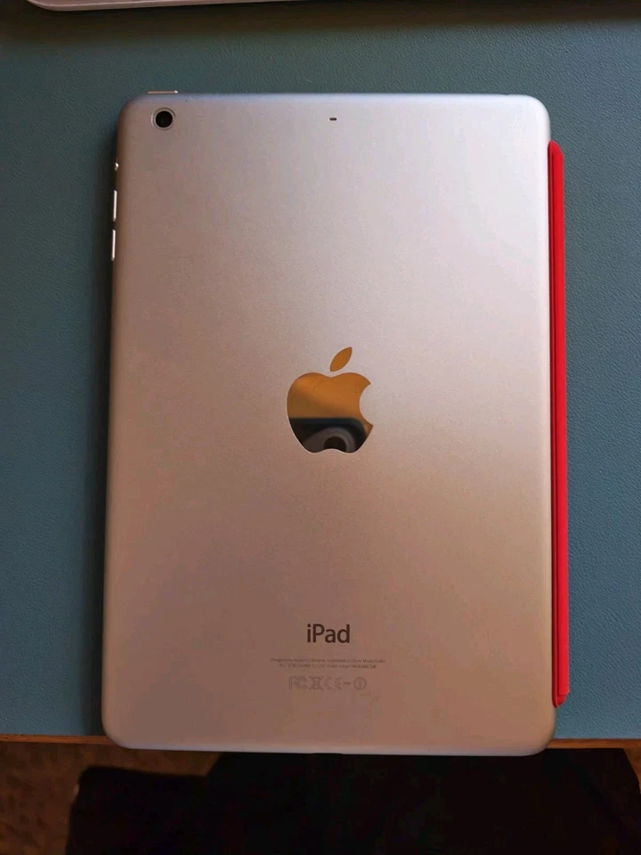 Apple iPad mini 2 16GB, WLAN - Silber - in OVP - Bild 3 von 4