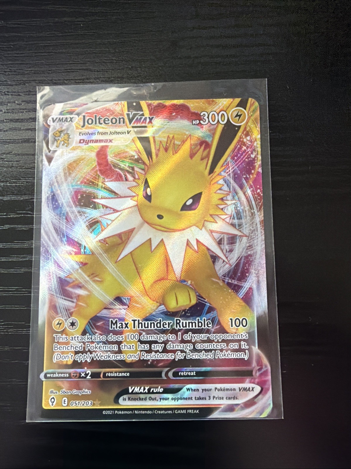 Jolteon VMAX 051/203 SWSH07: Evolving Skies Holo