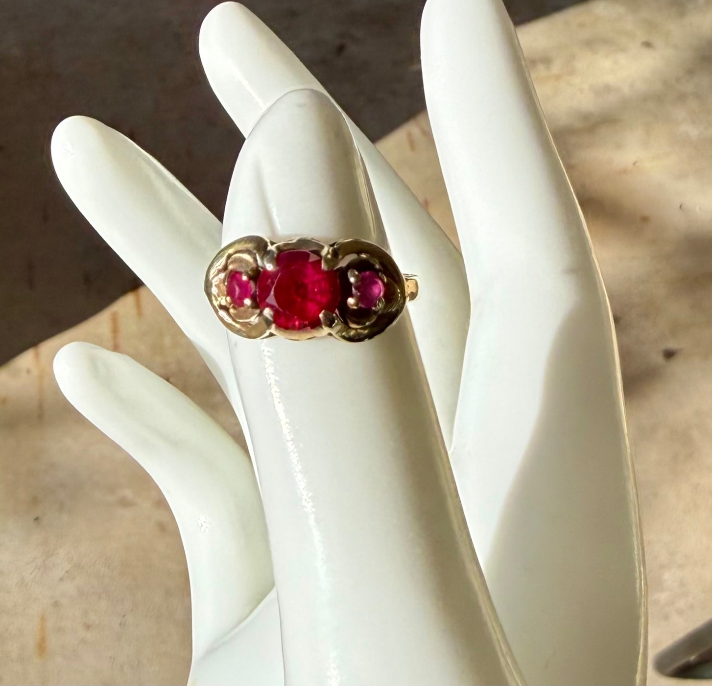 Vintage 10k Solid Gold Handmade 3 Ruby Ring 3.0 g… - image 10