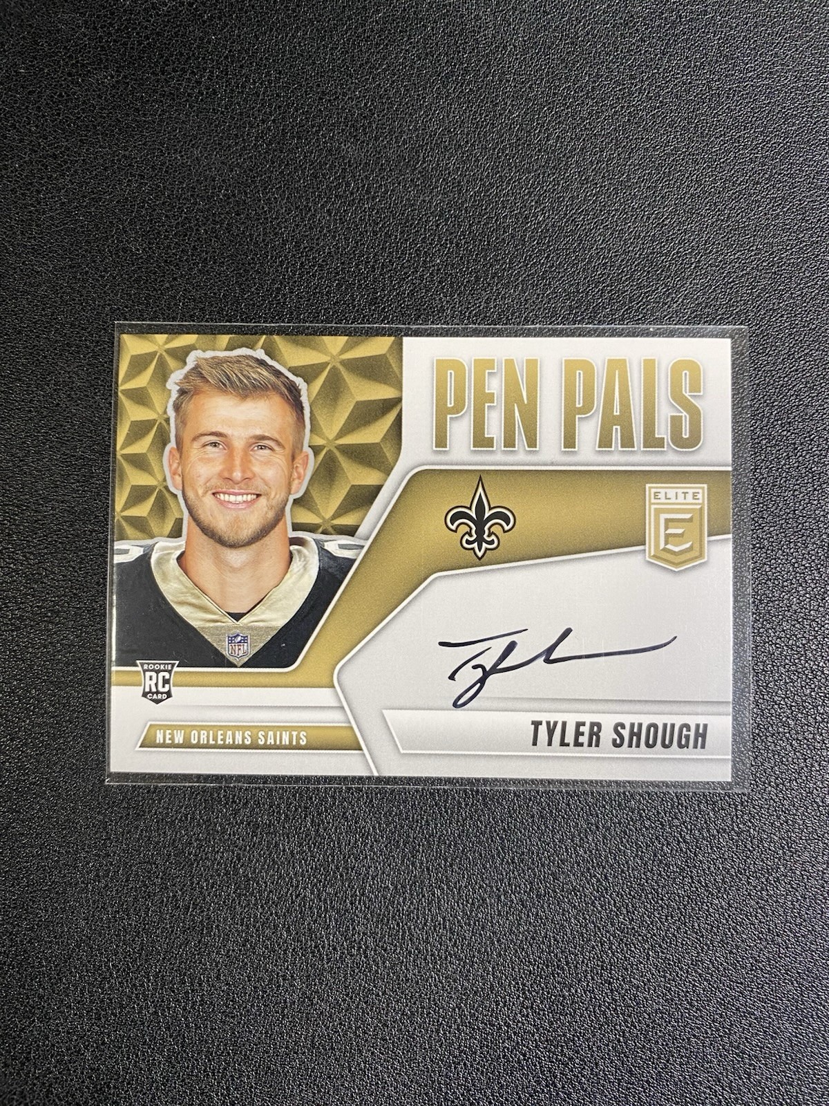 2025 Panini Donruss Elite - Pen Pals Tyler Shough #PP-TSH (AU, RC) Saints
