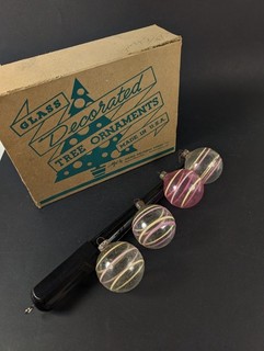 Vintage Glass Christmas Ornaments Box Marks Brothers 4 Unsilvered USA Made Pink