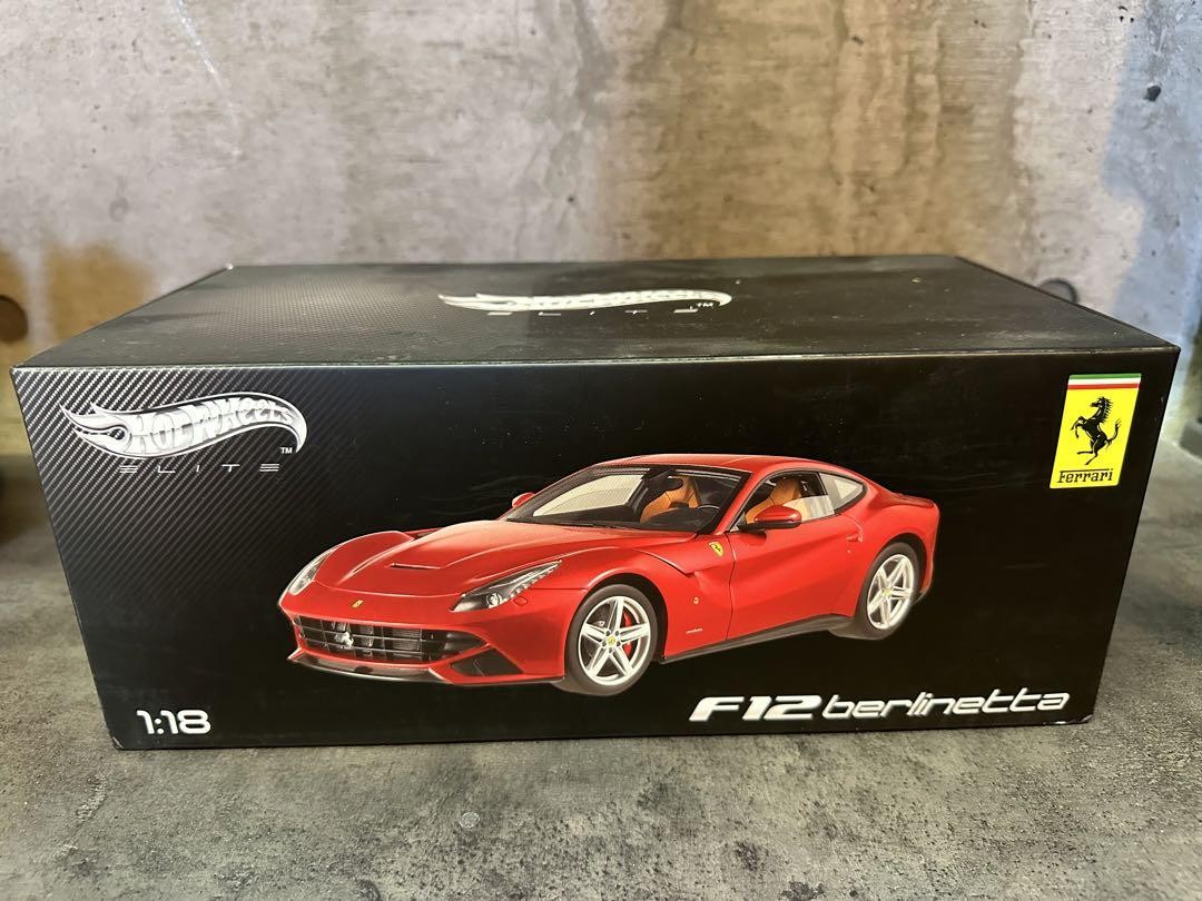 1/18 Ferrari F12berlinetta ミニカー Ferrari F12 Berlinetta 1/18 Scale Red Elite Diecast Model
