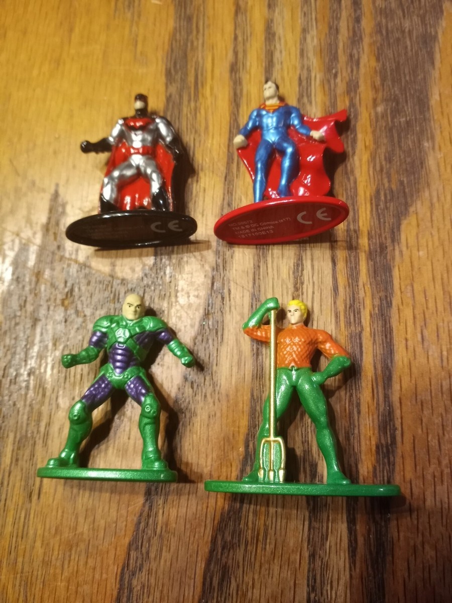 4 DC Marvel Comic Nano Metal Mini Figures Superman Batman Aquaman