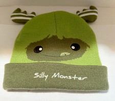 Monster Munchkins -Silly Monster Green knit hat, in very good conditon