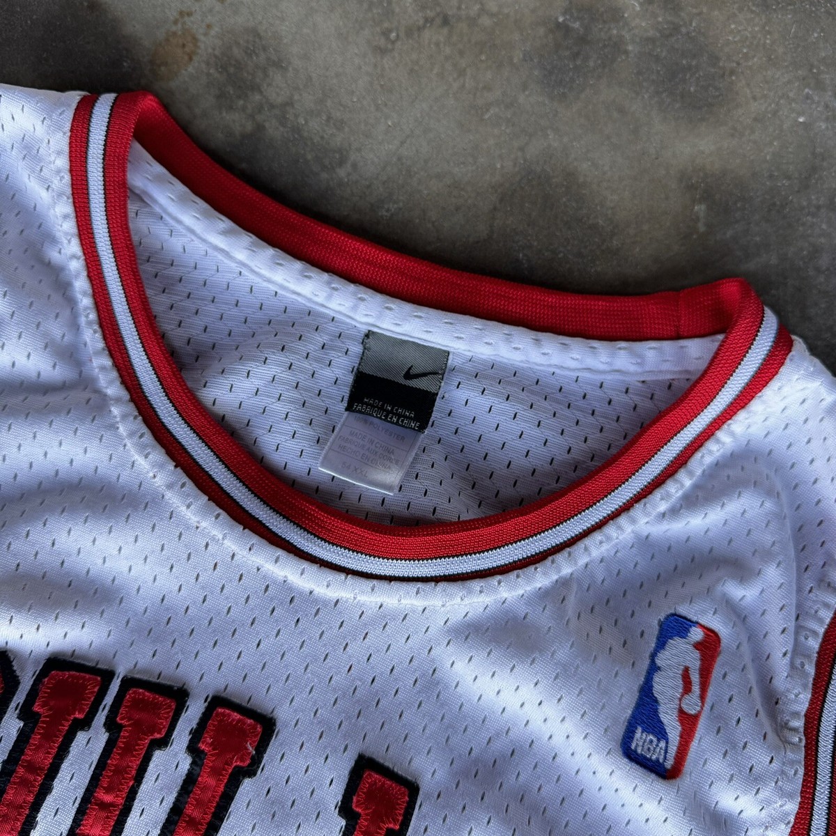 Vintage Michael Jordan Vintage Nike 97 98 Bulls White Jersey *Size