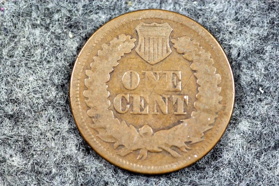 Estate Find 1869 - Indian Head Cent!! #H5044 - Image 2 of 2