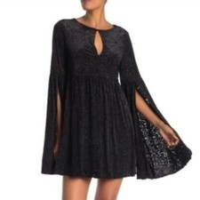 Cupcakes & Cashmere Janna Burnout Velvet Shift w/Split Sleeves Black SZ Small