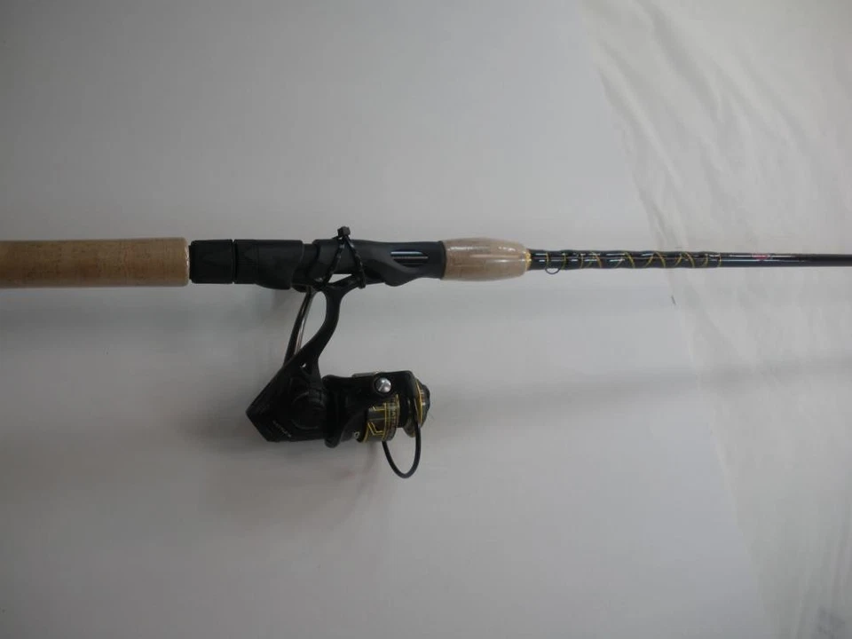 Penn 1518041 BTLIII1000661L BattleIII 6Ft 6" 1pc Light Spinning Rod Reel Combo - Image 3 of 4